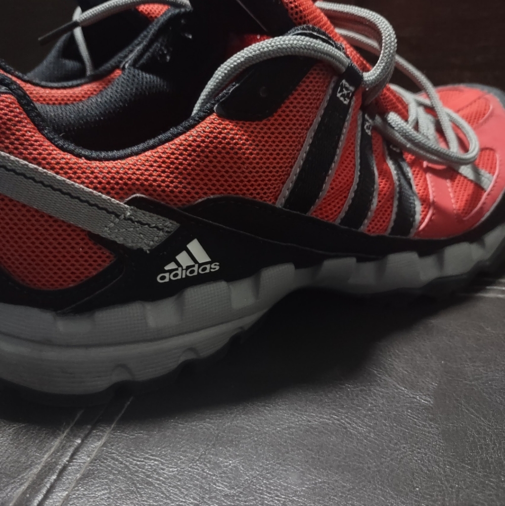 Adidas Red and Black Athletic Shoes - Picture 3 of 8